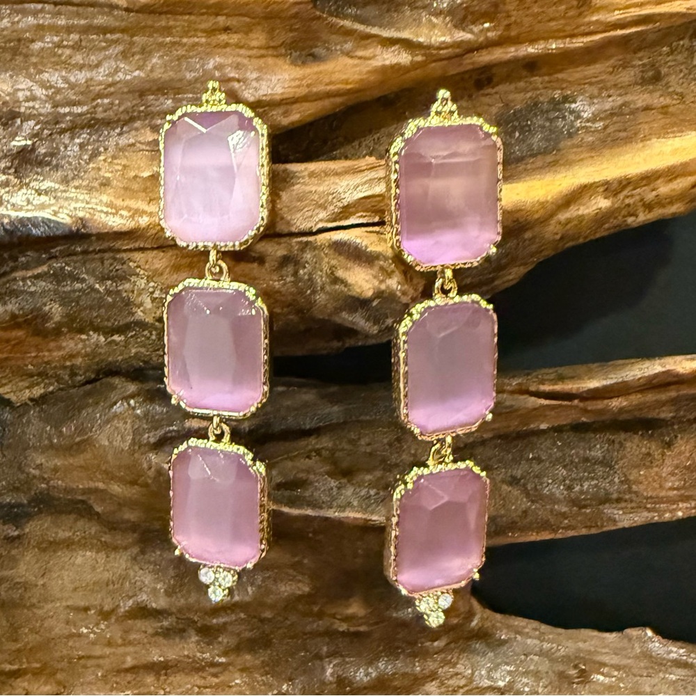 Elegant Pink-Mauve and Gold Drop Glass Earrings